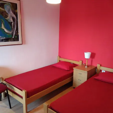 Center Red Apartment Skopje